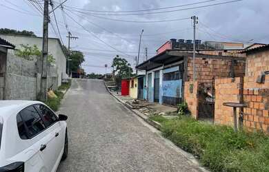 Imagem: A casa possui 2 Dormitórios, 2 Banheiros, 1 Vaga na garagem