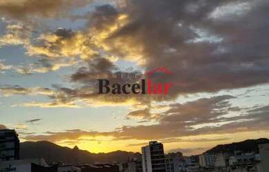 Imagem: O apartamento possui 3 Dormitórios, 3 Banheiros, 1 Vaga na