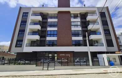 Imagem: O apartamento possui 1 Dormitório, 1 Banheiro, 1 Vaga na garagem