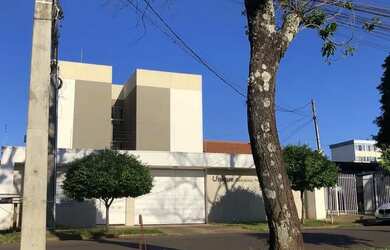 Imagem: O studio possui 1 Dormitório, 1 Banheiro, 1 Vaga na garagem