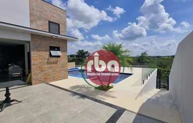 Imagem: A casa em condomínio possui 3 Dormitórios, 5 Banheiros, 5