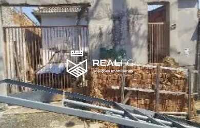 Imagem: A casa possui 2 Dormitórios, 1 Banheiro, 42m² de Área, Imóvel