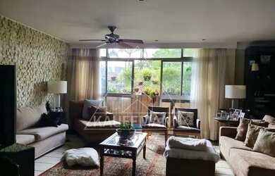 Imagem 1: Jardim Paulistano. Piscina, Varanda, 194m² de Áreae2 Vagas na garagem