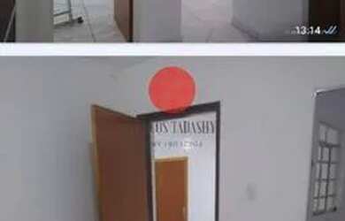 Imagem: A casa possui 4 Dormitórios, 2 Banheiros, 1 Vaga na garagem