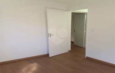 Imagem 12: Apartamento de 2 dormitórios no Brás. Condomínio Reggio Calabria