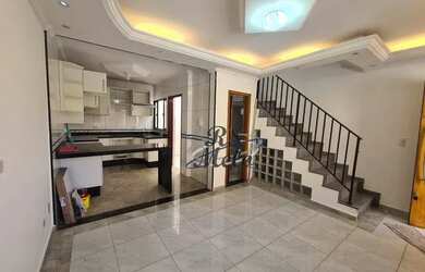 Imagem: A casa em condomínio possui 2 Dormitórios, 1 Banheiro, 2 Vagas