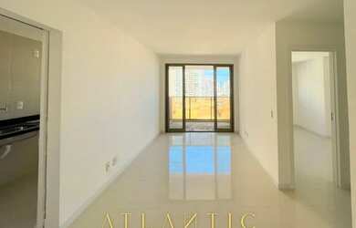 Imagem: O apartamento possui 2 Dormitórios, 2 Banheiros, 1 Vaga na