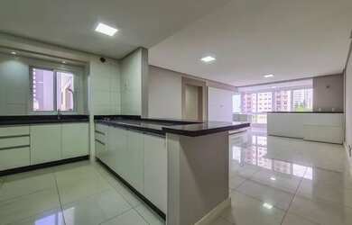 Imagem: O apartamento possui 3 Dormitórios, 2 Banheiros, 2 Vagas na