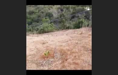 Imagem: O terreno possui 1.100m² de Área e está localizado em Centro