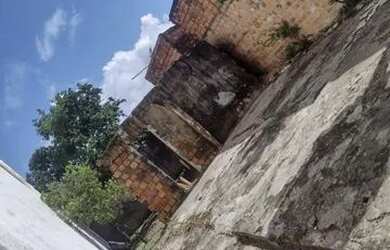 Imagem: O terreno possui 270m² de Área e está localizado em Arembepe