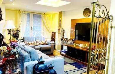 Imagem: O apartamento possui 4 Dormitórios, 3 Banheiros, 178m² de