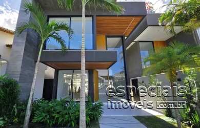 Imagem: A casa em condomínio possui 4 Dormitórios, 5 Banheiros, 2