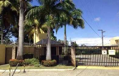 Imagem: A casa possui 3 Dormitórios, 3 Banheiros, 2 Vagas na garagem