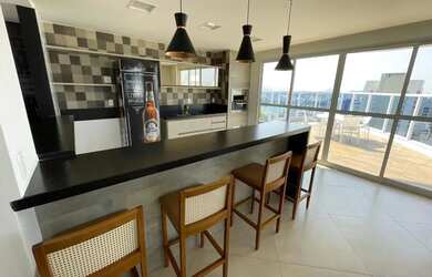 Imagem: O apartamento possui 3 Dormitórios, 2 Banheiros, 2 Vagas na