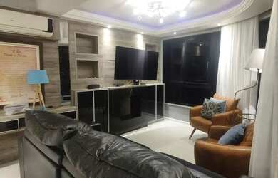 Imagem: O apartamento possui 3 Dormitórios, 2 Banheiros, 2 Vagas na