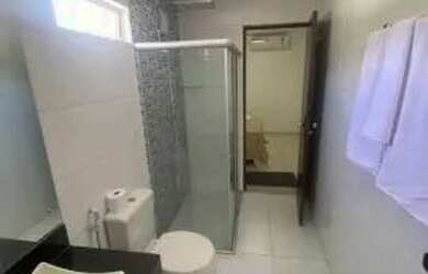 Imagem: A casa possui 3 Dormitórios, 1 Banheiro, Ar-condicionado e