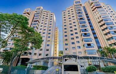 Imagem: O apartamento possui 4 Dormitórios, 5 Banheiros, 2 Vagas na