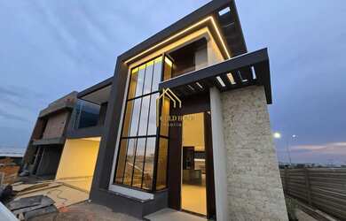 Imagem: A casa em condomínio possui 3 Dormitórios, 5 Banheiros, 4