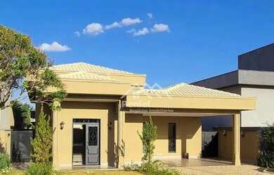 Imagem: A casa em condomínio possui 4 Dormitórios, 5 Banheiros, 4