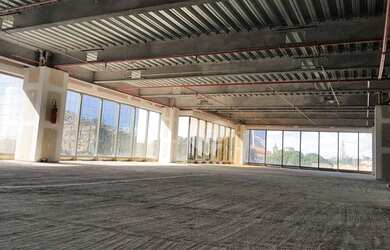 Imagem: O depósito possui 5 Vagas na garagem, 506m² de Área, Imóvel