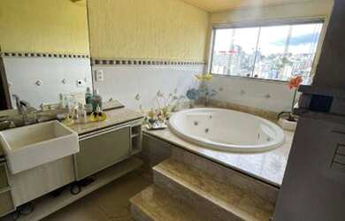 Imagem 11: Casa com 5 dormitórios à venda, 260 m² por R$ 650.000,00 - Centro - Conselheiro Lafaiete/M