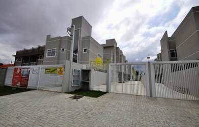 Imagem: A casa em condomínio possui 3 Dormitórios, 5 Banheiros, 2