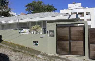 Imagem: O apartamento possui 1 Dormitório, 1 Banheiro e 30m² de Área