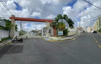 Imagem: A casa em condomínio possui 3 Dormitórios, 2 Banheiros, 2