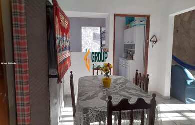 Imagem: A casa possui 3 Dormitórios, 1 Banheiro, 1 Vaga na garagem