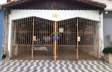 Imagem: A casa possui 2 Dormitórios, 2 Banheiros, 2 Vagas na garagem