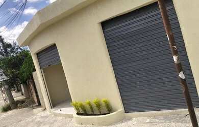 Imagem: O depósito e está localizado em Laranjal, São Gonçalo para