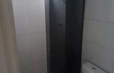 Imagem: O apartamento possui 1 Dormitório, 1 Banheiro, 1 Vaga na garagem