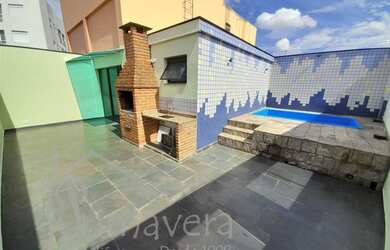 Imagem: O apartamento na cobertura possui 3 Dormitórios, 2 Banheiros