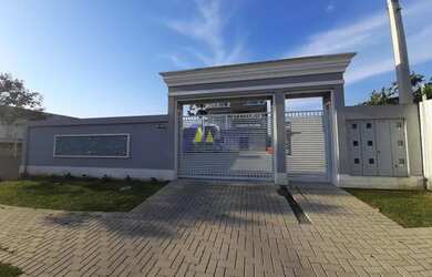 Imagem: O apartamento possui 3 Dormitórios, 1 Banheiro, 1 Vaga na garagem