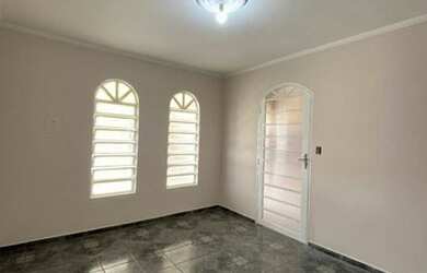 Imagem 3: Casa Antônio Zanaga I. Área de serviço, 78m² de Área, 2 Vagas na...