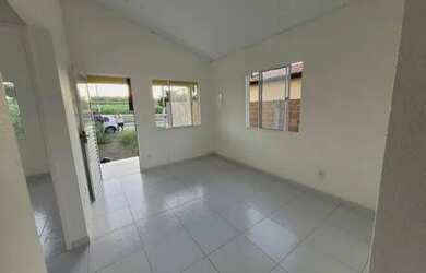 Imagem: A casa possui 2 Dormitórios, 1 Banheiro, 100m² de Área e