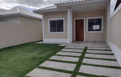 Imagem: A casa possui 2 Dormitórios, 1 Banheiro, 1 Vaga na garagem