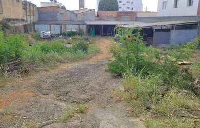 Imagem: O terreno possui 1.018m² de Área e está localizado em Montes