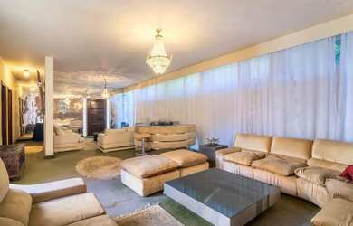 Imagem 7: Imóvel para venda possui 390 metros quadrados com 4 quartos em Seminário...