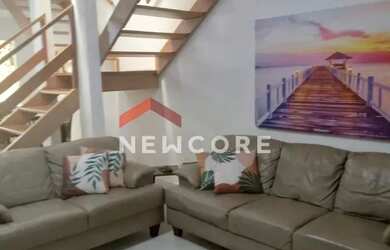 Imagem: A casa possui 3 Dormitórios, 3 Banheiros, 2 Vagas na garagem