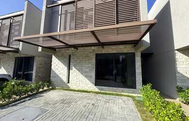 Imagem: A casa em condomínio possui 3 Dormitórios, 4 Banheiros, 2