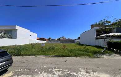 Imagem: O terreno possui 583m² de Área e está localizado em Camboinhas