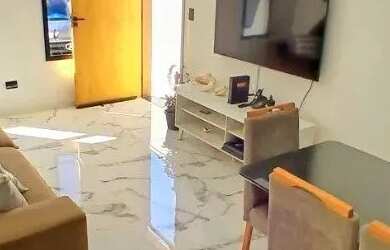 Imagem: A casa possui 3 Dormitórios, 4 Banheiros, 2 Vagas na garagem