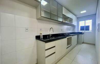 Imagem 5: Apartamento semimobiliado com 02 dormitórios, sacada e vista panorâmica