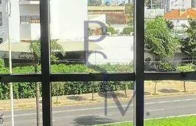 Imagem: O apartamento possui 3 Dormitórios, 3 Banheiros, 2 Vagas na