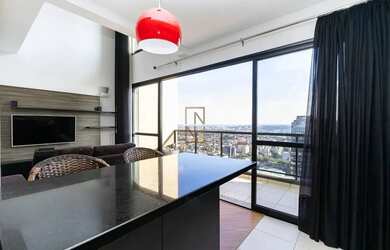 Imagem: O apartamento possui 1 Dormitório, 2 Banheiros, 1 Vaga na garagem