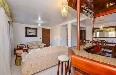 Imagem 10: Vendas Casa Curitiba PR. 400m² de Área, 5 Vagas na garageme5 Dormitórios