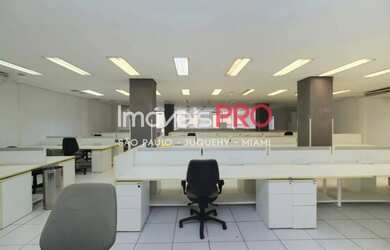 Imagem 12: Prédio reformado com quatro pavimentos, dois elevadores novos