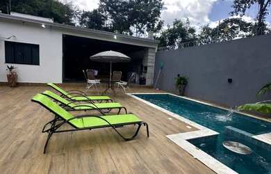 Imagem: A casa possui 1 Dormitório, 2 Banheiros, Imóvel mobiliado