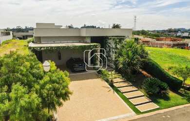 Imagem: A casa em condomínio possui 3 Dormitórios, 4 Banheiros, 4